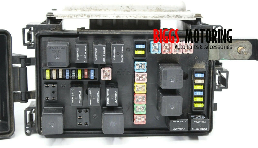 2005 Chrysler 300 Junction Fuse Box Relay P04692027AB - BIGGSMOTORING.COM