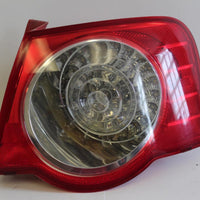 2006-2010 VOLKSWAGEN PASSAT PASSENGER SIDE REAR TAIL LIGHT