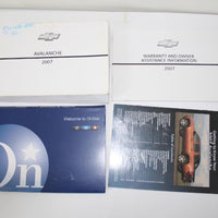 2007 Chevrolet Avalanche Owners Manual & Navigation Set