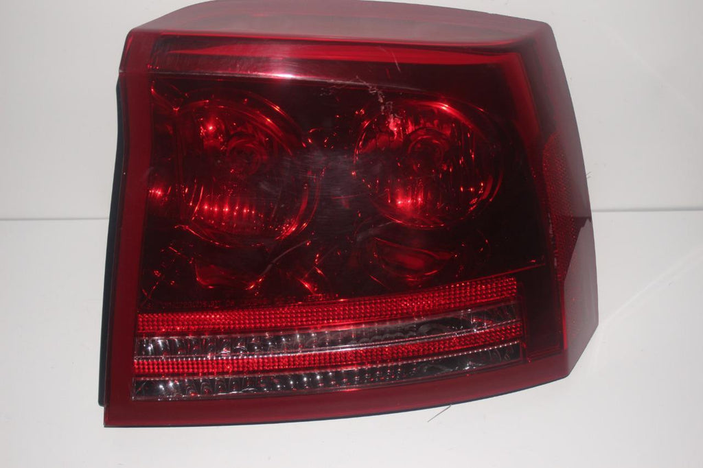 2006-2008 DODGE CHARGER PASSENGER SIDE TAIL LIGHT 28141 - BIGGSMOTORING.COM