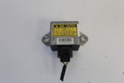 2003-2004 Toyota 4 Runner  Yaw Rate Sensor Oem 89183-60010 - BIGGSMOTORING.COM